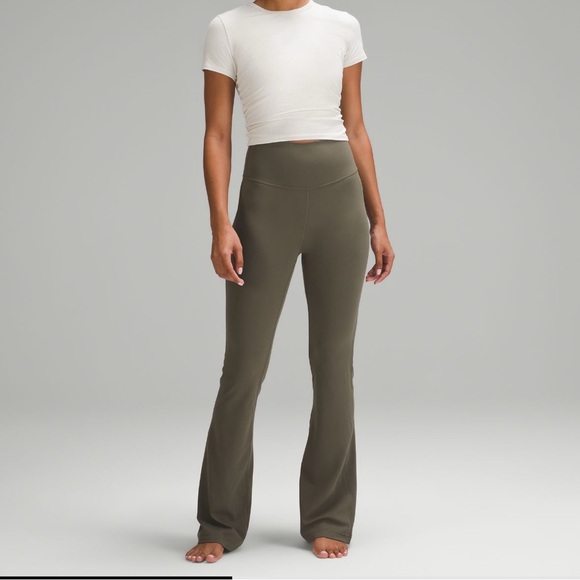 Lululemon High Rise Flare Leggings - Picture 1 of 5